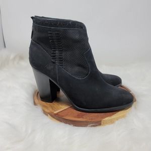 Vince Camuto Suede Frayed Black Boots 10M